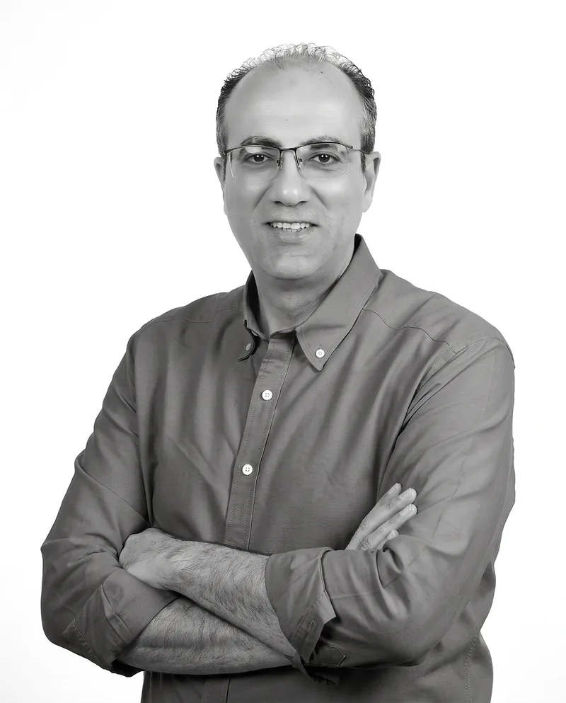 Ahmed Lotfy, Senior-Architekt